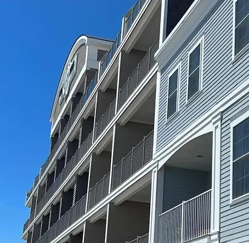 Hampton Beach Ocean Front Condo At The Surf